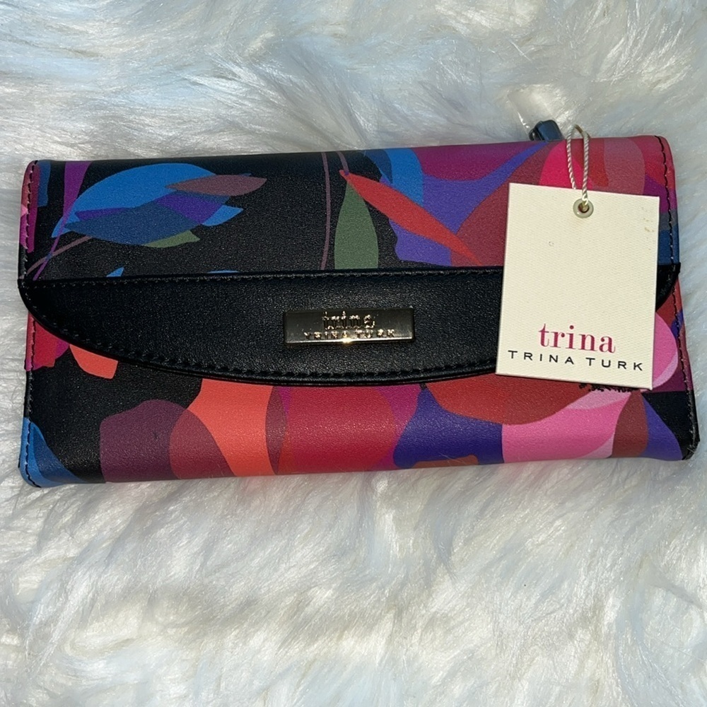 🆕 Trina Turk Wallet Floral Design Black Pink - Picture 5 of 6